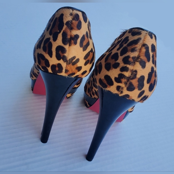 Paris Hilton The Shoe Collection Tyra heels Size 10 Leopard Pony Hair/Black Pat - Picture 4 of 6